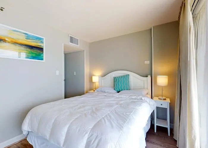 Century I 1402 Holiday home